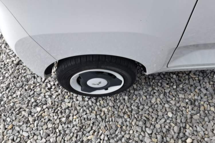 Used Wuling Hongguang MINIEV 2022 Easy Version Lithium-NMC Right Rear Wheel Hub