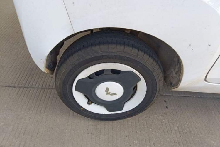 Used Wuling Hongguang MINIEV 2022 Enjoy Edition Lithium Iron Phosphate Right Rear Wheel Hub