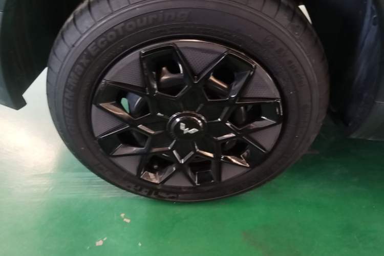 Used Wuling Hongguang MINIEV 2022 GAMEBOY 200km Gaming Edition with Lithium Iron Phosphate Right Rear Wheel Hub