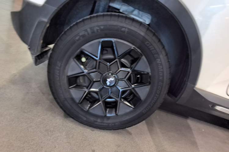 Used Wuling Hongguang MINIEV 2022 GAMEBOY 200km Gaming Edition with Lithium Iron Phosphate Right Rear Wheel Hub