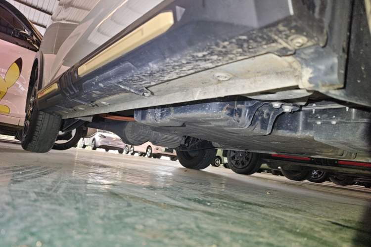 Used Wuling Hongguang MINIEV 2022 GAMEBOY 200km Gaming Edition with Lithium Iron Phosphate Right Side Sill