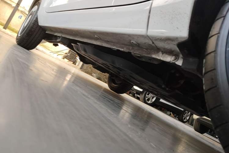 Used Wuling Hongguang MINIEV 2022 Zizai Version Lithium Iron Phosphate Right Side Sill