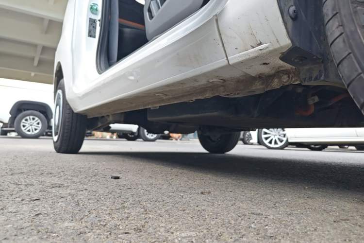 Used Wuling Hongguang MINIEV 2022 Easy Version Lithium Iron Phosphate Right Side Sill