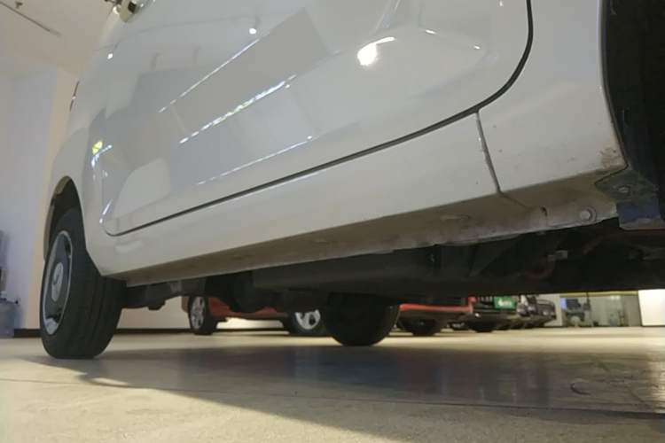 Used Wuling Hongguang MINIEV 2022 Macaron Fashion Edition Lithium-Nickel-Cobalt-Alpha-oxide Right Side Sill