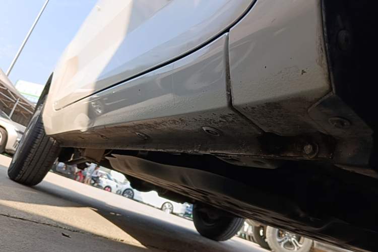 Used Wuling Hongguang MINIEV 2022 Macaron Fashion Model Lithium Iron Phosphate Right Side Sill
