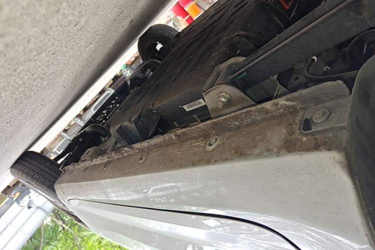 Used Wuling Hongguang MINIEV 2022 Macaron Premium Model – Lithium Iron Phosphate Right Side Sill