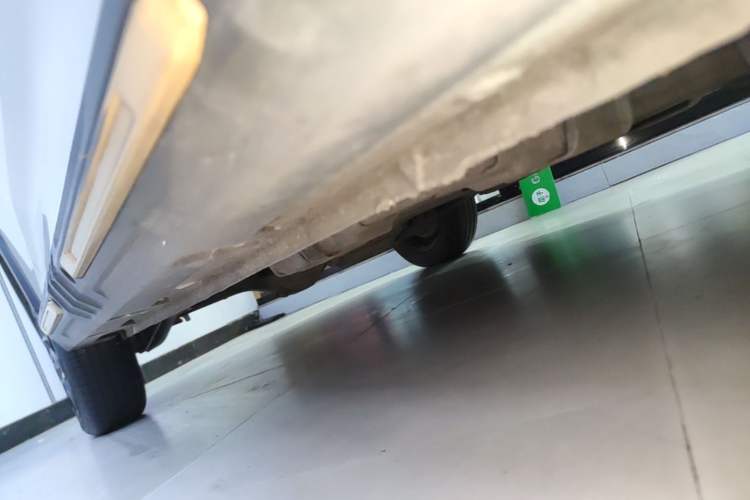 Used Wuling Hongguang MINIEV 2022 GAMEBOY 200km Gaming Edition with Lithium Iron Phosphate Right Side Sill