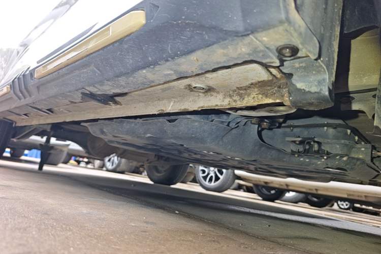 Used Wuling Hongguang MINIEV 2022 GAMEBOY 200km Gaming Edition with Lithium Iron Phosphate Right Side Sill