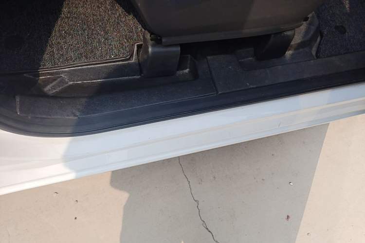 Used Wuling Hongguang MINIEV 2022 Easy Version Lithium-NMC Right Side Sill