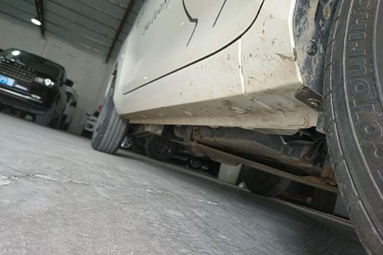 Used Wuling Hongguang MINIEV 2022 Macaron Premium Model – Lithium Iron Phosphate Right Side Sill