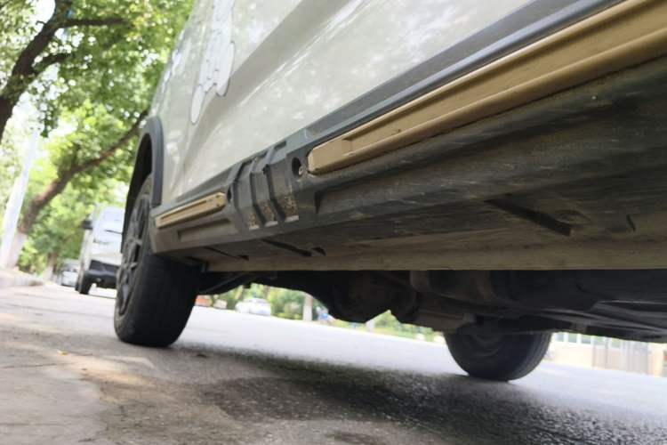Used Wuling Hongguang MINIEV 2022 GAMEBOY 200km Gaming Edition with Lithium Iron Phosphate Right Side Sill