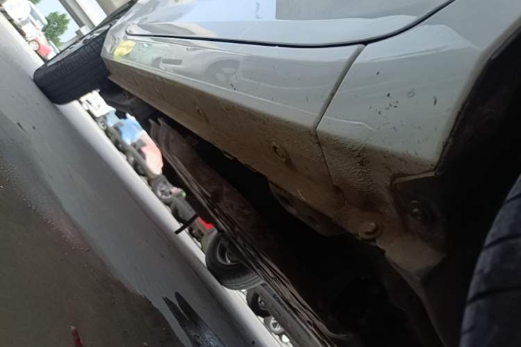 Used Wuling Hongguang MINIEV 2022 Zizai Version Lithium Iron Phosphate Right Side Sill