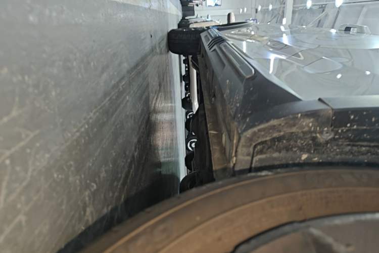 Used Wuling Hongguang MINIEV 2022 GAMEBOY 300km Enthusiast Model with Lithium Iron Phosphate Right Side Sill