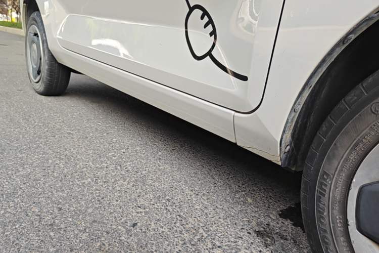 Used Wuling Hongguang MINIEV 2022 Macaron Fashion Model Lithium Iron Phosphate Right Side Sill