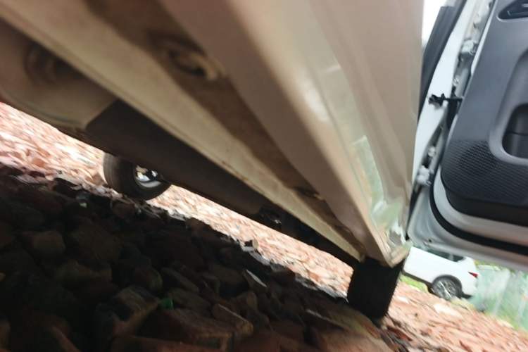 Used Wuling Hongguang MINIEV 2022 Zizai Version Lithium Iron Phosphate Right Side Sill