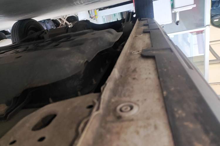 Used Wuling Hongguang MINIEV 2022 GAMEBOY 200km Gaming Edition with Lithium Iron Phosphate Right Side Sill