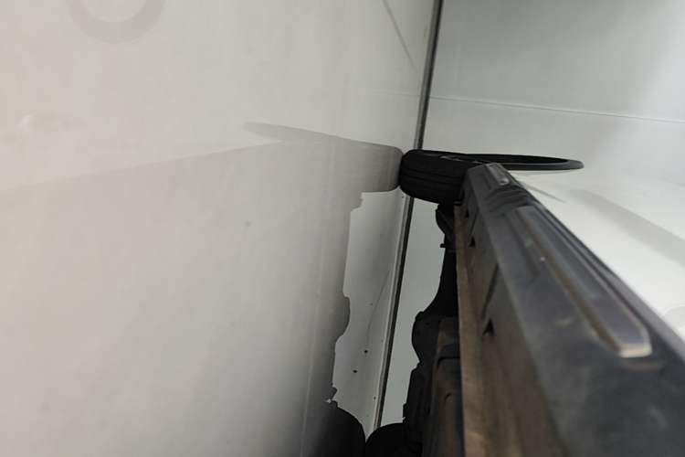 Used Wuling Hongguang MINIEV 2022 GAMEBOY 200km Gaming Edition with Lithium Iron Phosphate Right Side Sill