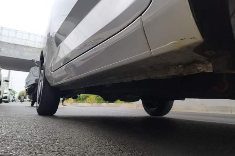 Used Wuling Hongguang MINIEV 2022 Zizai Version Lithium Iron Phosphate Right Side Sill