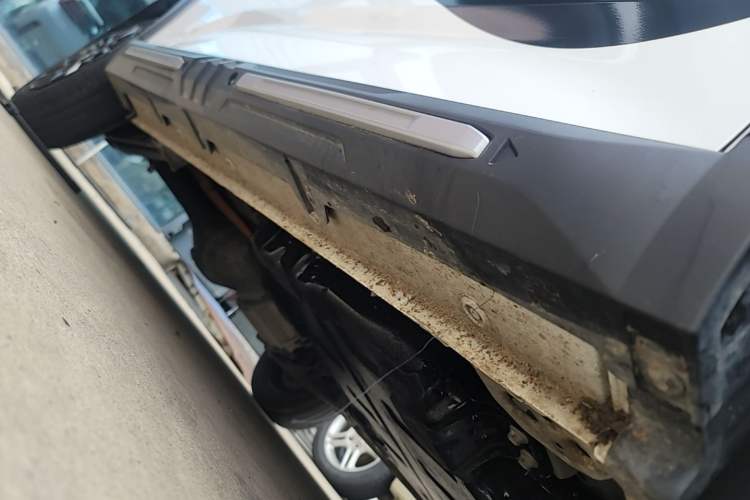 Used Wuling Hongguang MINIEV 2022 GAMEBOY 200km Gaming Edition with Lithium Iron Phosphate Right Side Sill