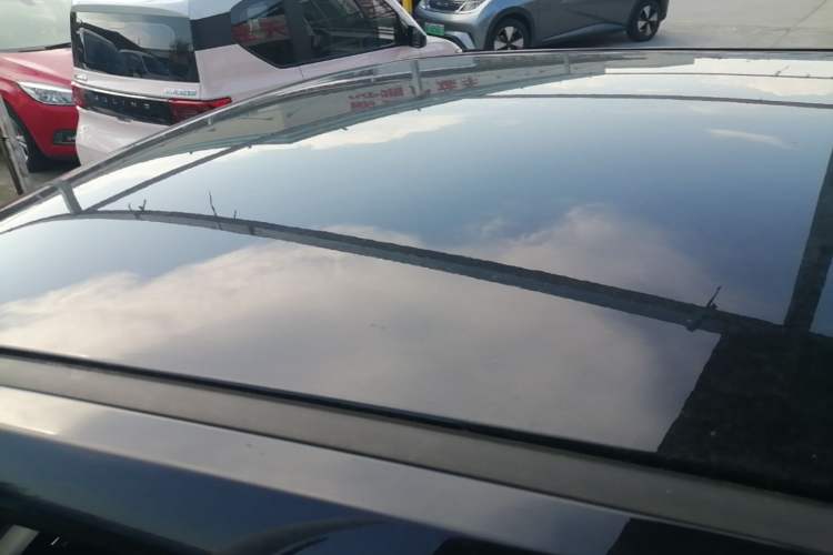 Used Wuling Hongguang MINIEV 2022 Macaron Premium Model – Lithium Iron Phosphate Roof