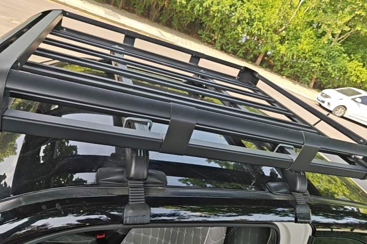 Used Wuling Hongguang MINIEV 2022 Macaron Fashion Model Lithium Iron Phosphate Roof