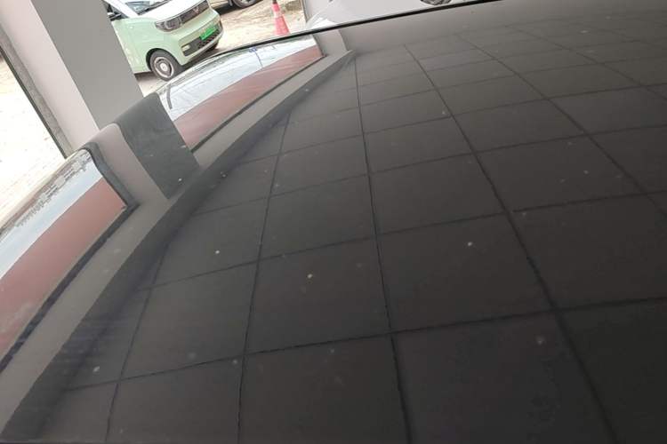 Used Wuling Hongguang MINIEV 2022 Macaron Premium Model – Lithium Iron Phosphate Roof
