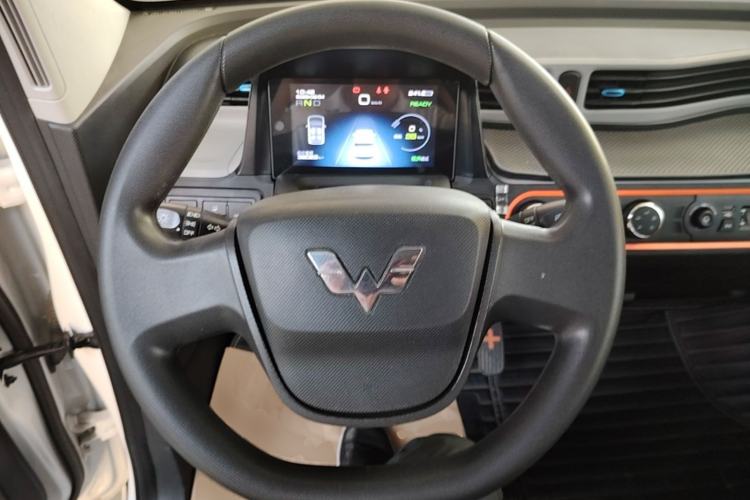 Used Wuling Hongguang MINIEV 2022 Zizai Version Lithium Iron Phosphate Steering Wheel
