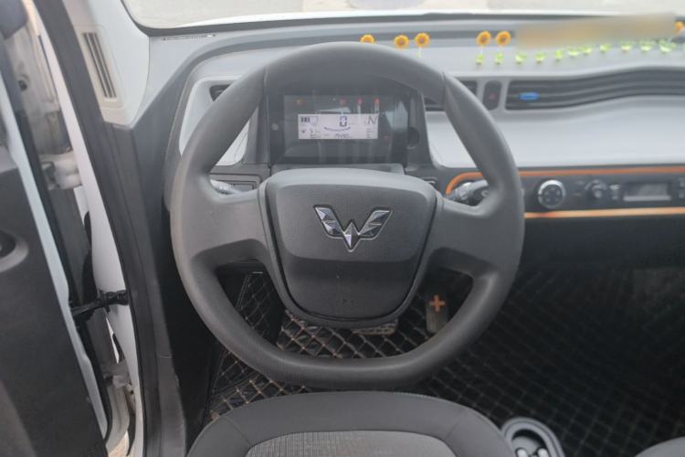 Used Wuling Hongguang MINIEV 2022 Easy Version Lithium Iron Phosphate Steering Wheel