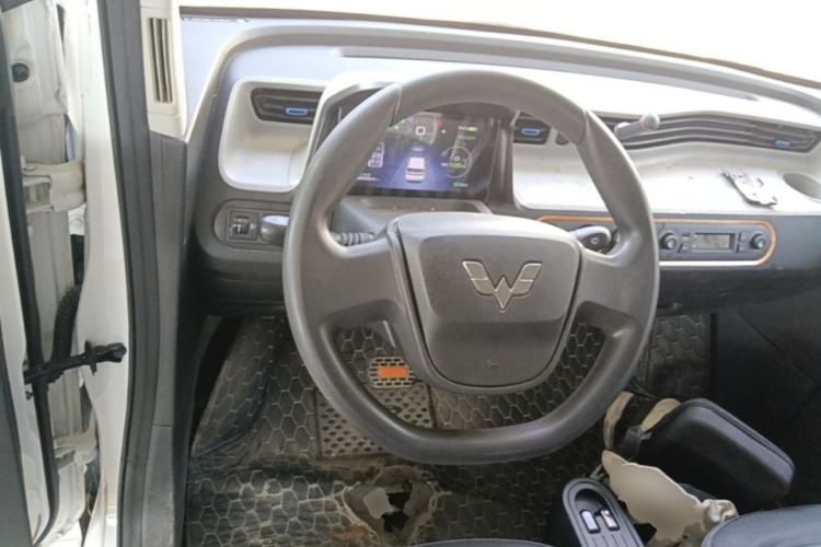 Used Wuling Hongguang MINIEV 2022 Enjoy Edition Lithium Iron Phosphate Steering Wheel