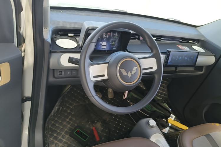 Used Wuling Hongguang MINIEV 2022 GAMEBOY 200km Gaming Edition with Lithium Iron Phosphate Steering Wheel