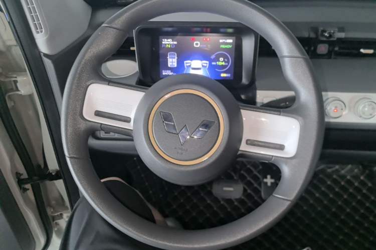 Used Wuling Hongguang MINIEV 2022 GAMEBOY 200km Gaming Edition with Lithium Iron Phosphate Steering Wheel