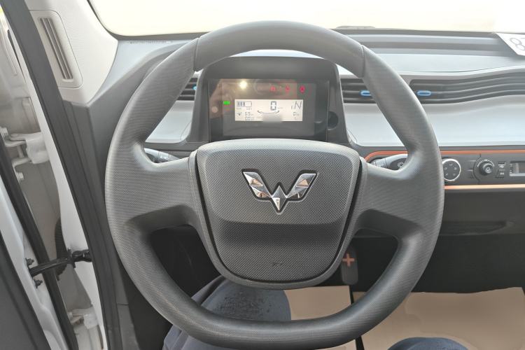 Used Wuling Hongguang MINIEV 2022 Easy Version Lithium Iron Phosphate Steering Wheel