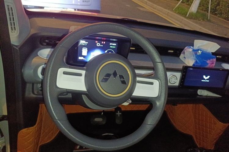 Used Wuling Hongguang MINIEV 2022 GAMEBOY 200km Gaming Edition with Lithium Iron Phosphate Steering Wheel