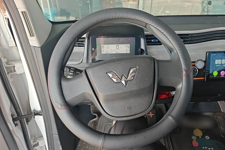 Used Wuling Hongguang MINIEV 2022 Easy Version Lithium Iron Phosphate Steering Wheel
