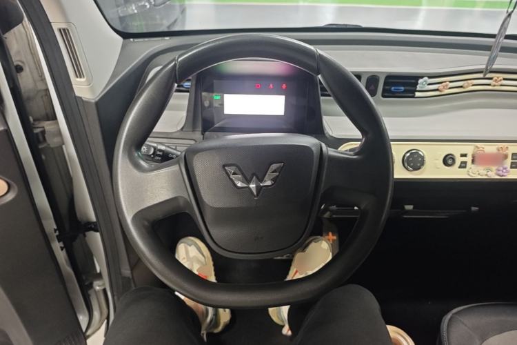 Used Wuling Hongguang MINIEV 2022 Easy Version Lithium Iron Phosphate Steering Wheel
