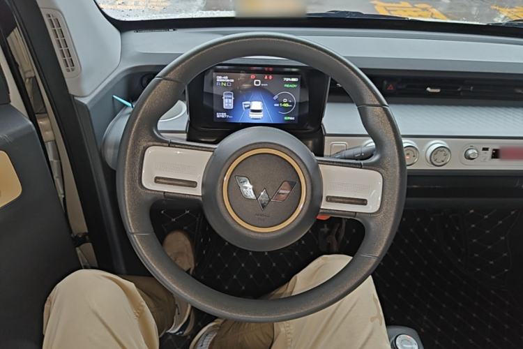 Used Wuling Hongguang MINIEV 2022 GAMEBOY 200km Gaming Edition with Lithium Iron Phosphate Steering Wheel