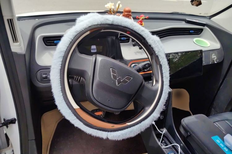 Used Wuling Hongguang MINIEV 2022 Macaron Premium Model – Lithium Ternary Battery Steering Wheel