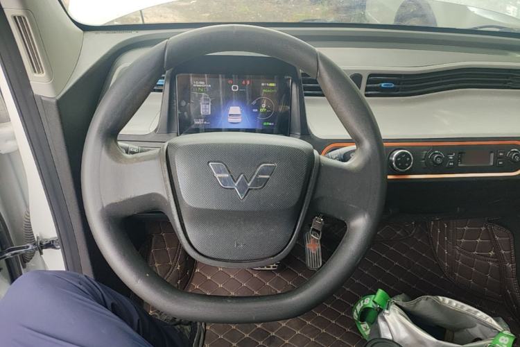 Used Wuling Hongguang MINIEV 2022 Zizai Version Lithium Iron Phosphate Steering Wheel