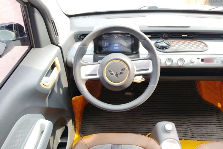 Used Wuling Hongguang MINIEV 2022 GAMEBOY 200km Gaming Edition with Lithium Iron Phosphate Steering Wheel