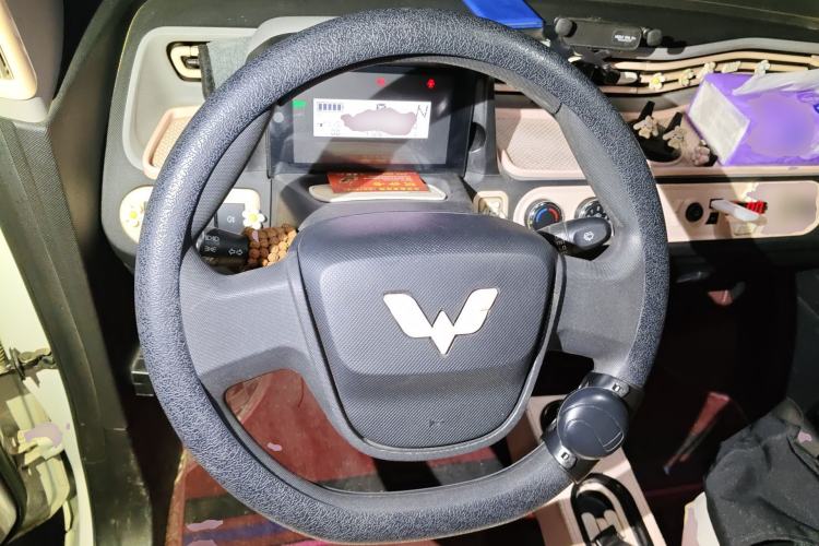 Used Wuling Hongguang MINIEV 2022 Easy Version Lithium Iron Phosphate Steering Wheel