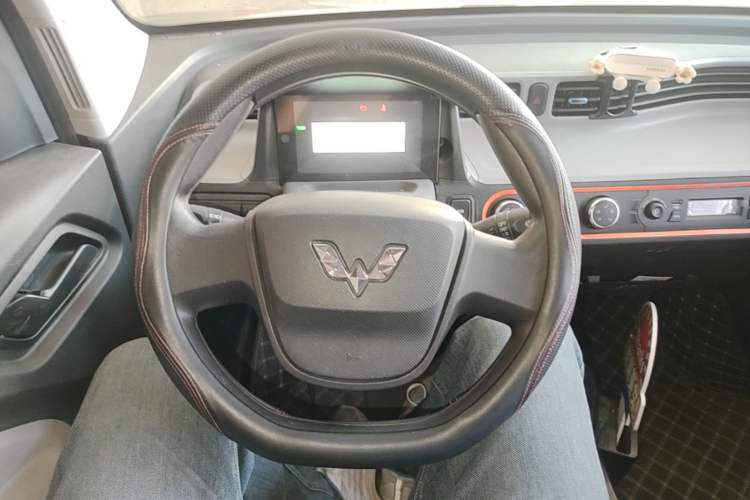 Used Wuling Hongguang MINIEV 2022 Easy Version Lithium Iron Phosphate Steering Wheel