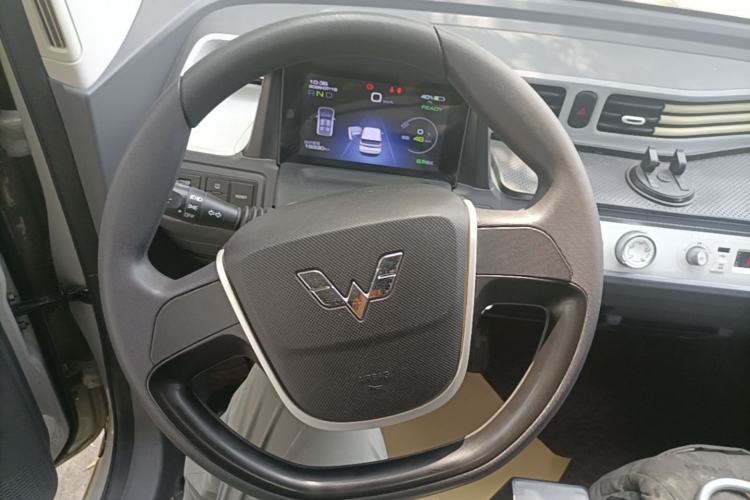 Used Wuling Hongguang MINIEV 2022 Macaron Fashion Edition Lithium-Nickel-Cobalt-Alpha-oxide Steering Wheel