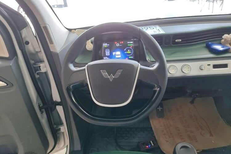 Used Wuling Hongguang MINIEV 2022 Macaron Fashion Edition Lithium-Nickel-Cobalt-Alpha-oxide Steering Wheel