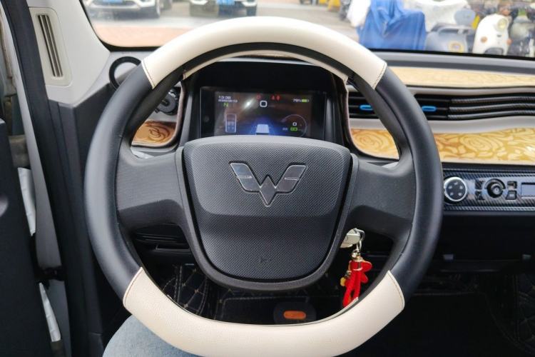 Used Wuling Hongguang MINIEV 2022 Zizai Version Lithium-NMC Steering Wheel