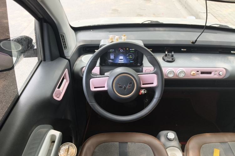 Used Wuling Hongguang MINIEV 2022 GAMEBOY 200km Gaming Edition with Lithium Iron Phosphate Steering Wheel