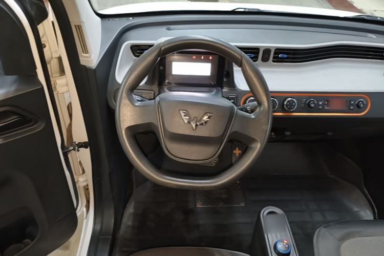 Used Wuling Hongguang MINIEV 2022 Easy Version Lithium Iron Phosphate Steering Wheel