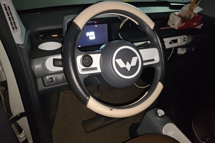 Used Wuling Hongguang MINIEV 2022 GAMEBOY 200km Gaming Edition with Lithium Iron Phosphate Steering Wheel