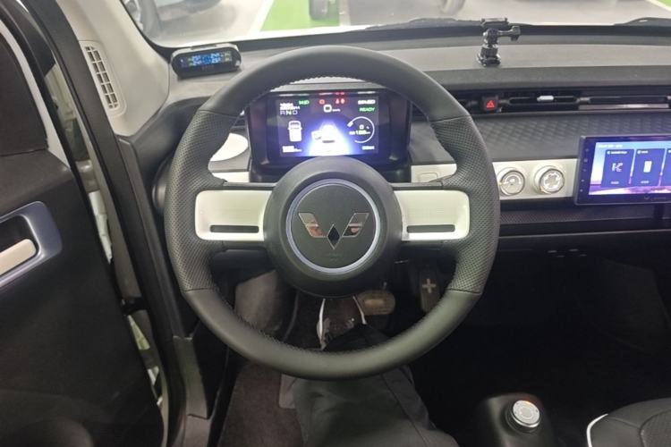 Used Wuling Hongguang MINIEV 2022 GAMEBOY 200km Gaming Edition with Lithium Iron Phosphate Steering Wheel