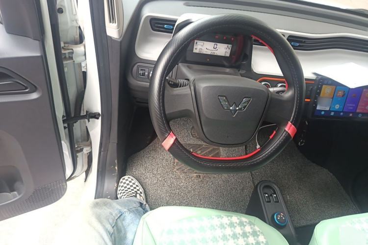Used Wuling Hongguang MINIEV 2022 Easy Version Lithium Iron Phosphate Steering Wheel