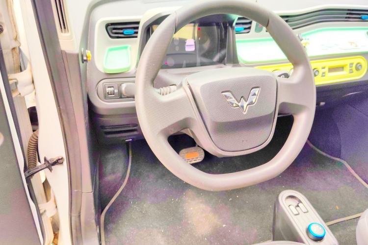 Used Wuling Hongguang MINIEV 2022 Zizai Version Lithium Iron Phosphate Steering Wheel
